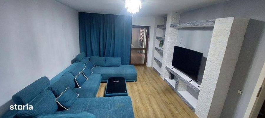 Ofer spre inchiriere apartament cu 3 camere,Loc de parcare si Curte - 2