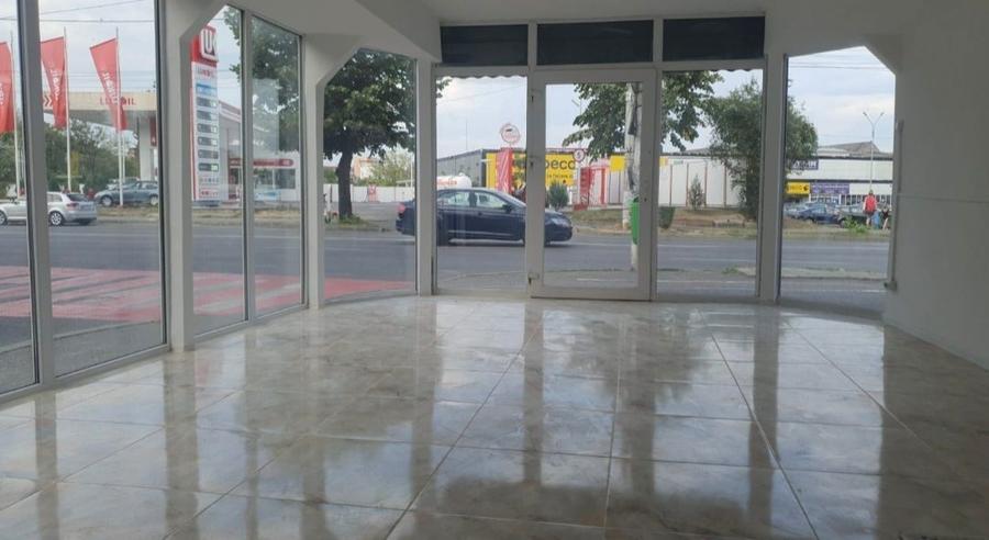 Inchiriez spatiu comercial in zona centrala. - 4