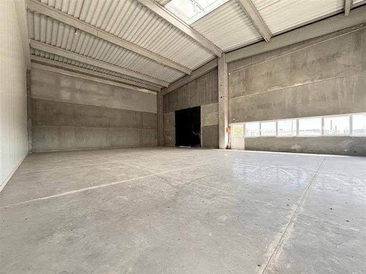 Hale industriale de inchiriat – Oradea, langa Parcul Industrial I - 10