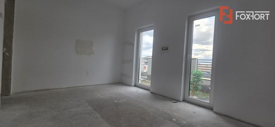 Duplex modern si spatios, gradina interiora de 12 mp - zona Sacalaz - 9