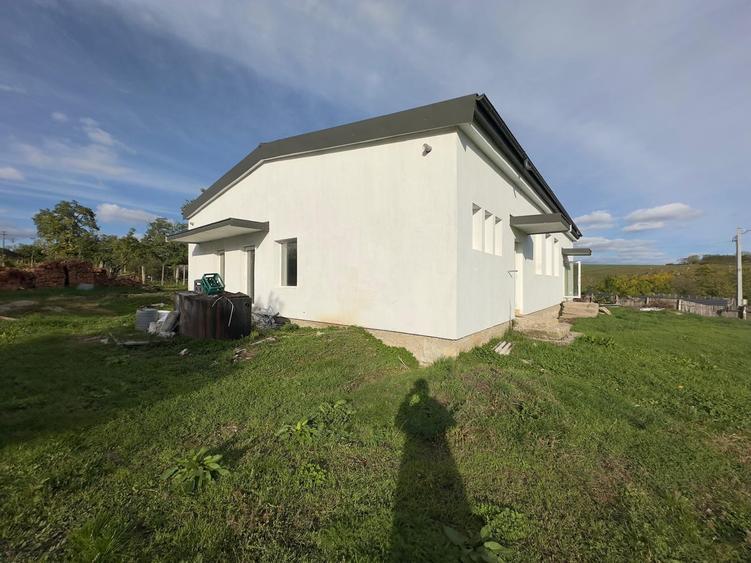 Spatiu magazin, productie, 202mp, Sipote - 2