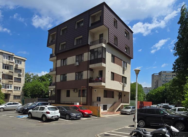 Oferta Specială Bloc 2012, Mobilat Utilat Liber 44 Mp Te poți Muta Imediat - 1