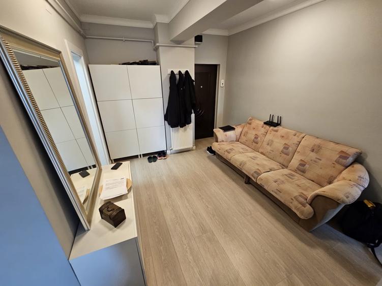Apartament cu 3 camere semidecomandat în Mărăști — fotografia 1