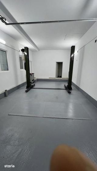 Spațiu comercial, de 65 mp, în Central