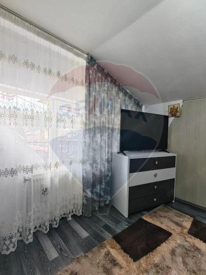 Casa / Vila oportunitate cu 5 camere priveliste frumoasa - 3