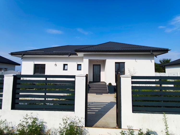 FARA COMISIOANE Sabareni casa cu 4 camere 2 bai PARTER placa drum asfaltat - 3