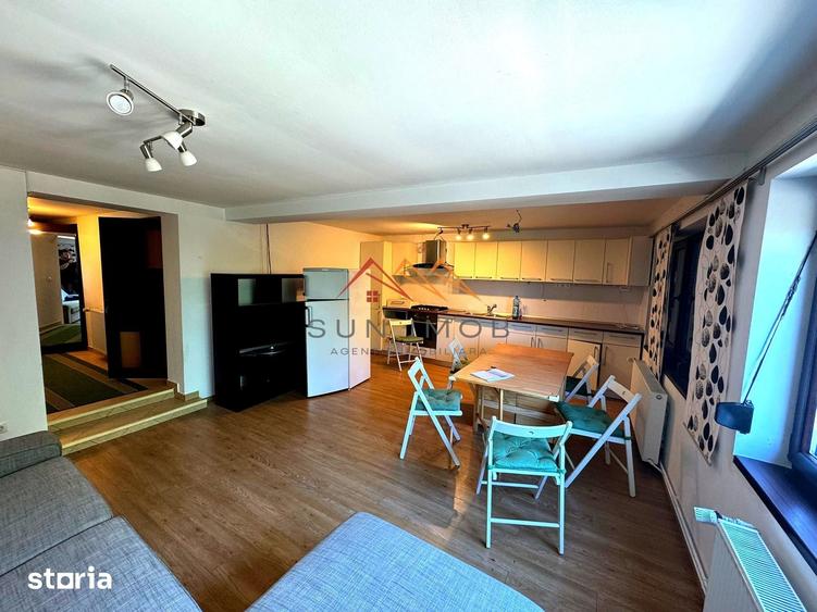 Casă cu 5 camere decomandat cu Teren 304 Mp în Poiana