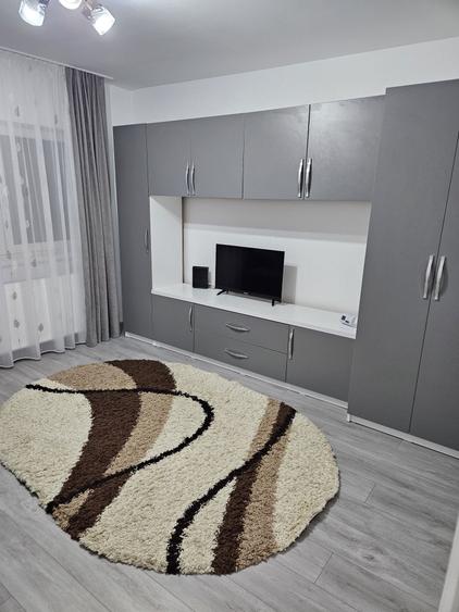 Inchiriez apartament cu o camera - 2