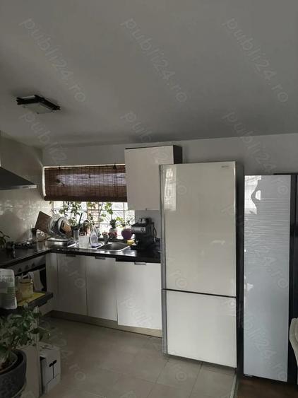 Apartament 3 camere zona rezidentiala - 1