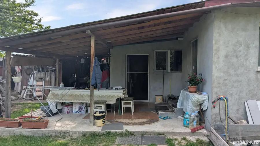 Casa + Teren 1700m - 6