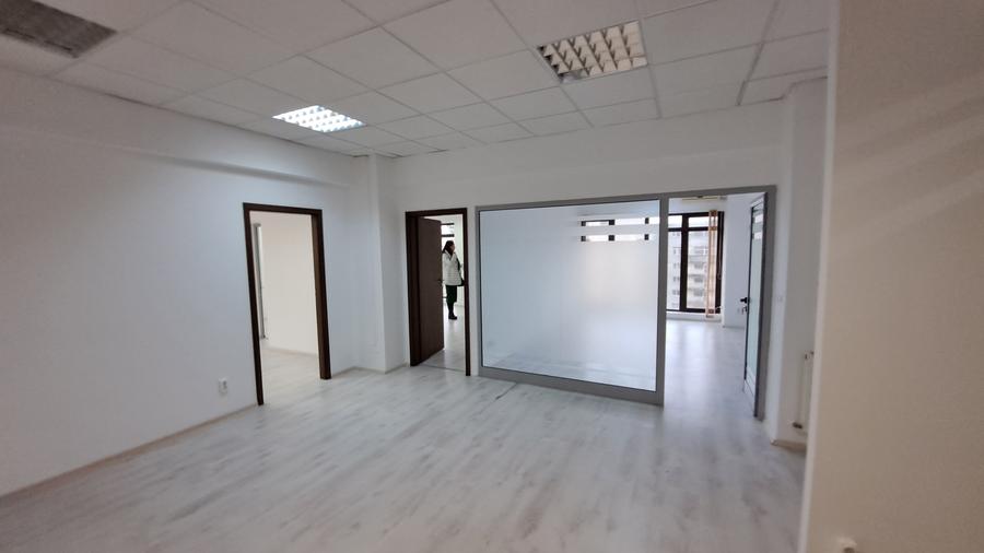 SPATIU BIROU- CLADIRE BIROURI PREMIUM- COSTURILE UTILITATILOR SUNT INCLUSE - 9