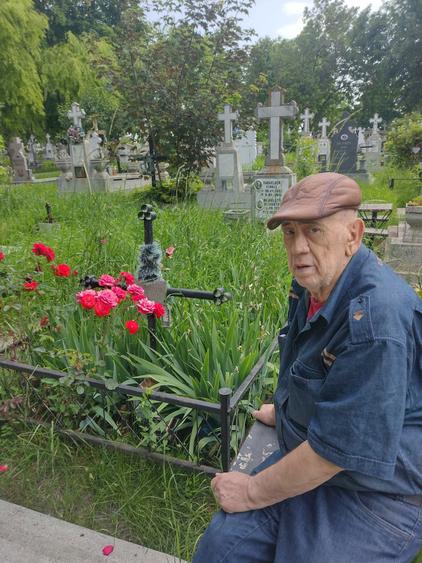 Inchiriez camera GRATIS unei doamne in varsta - 1