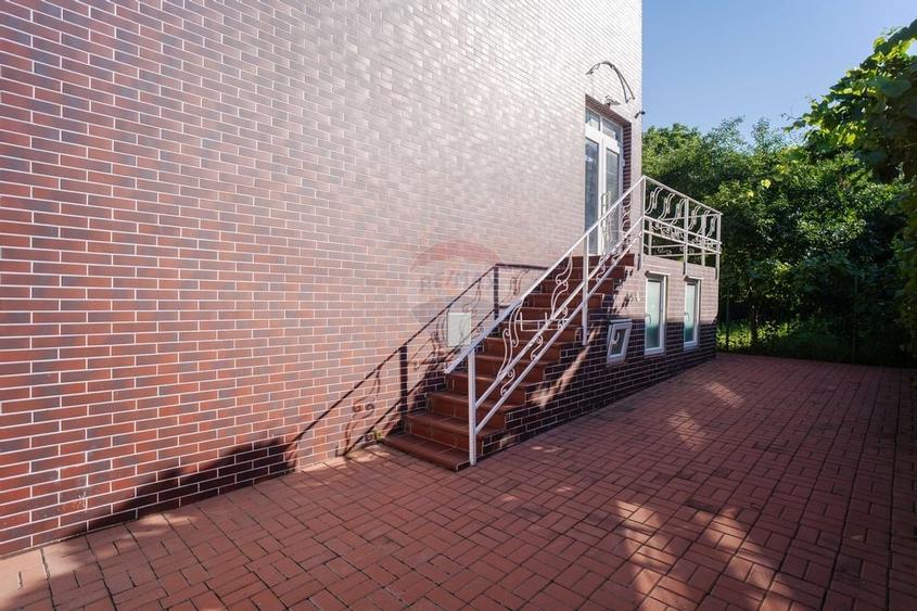 CLADIRE COMERCIALA CU SPATII OPEN SPACE - 6