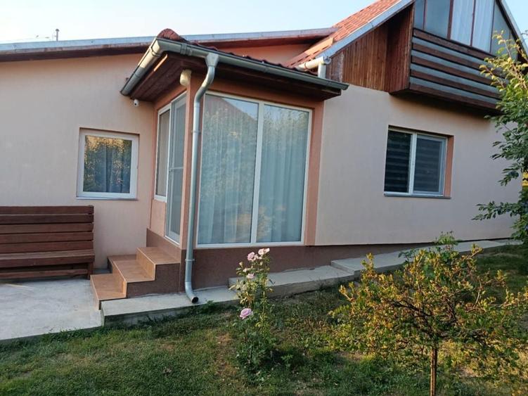 Casa de inchiriat - 8