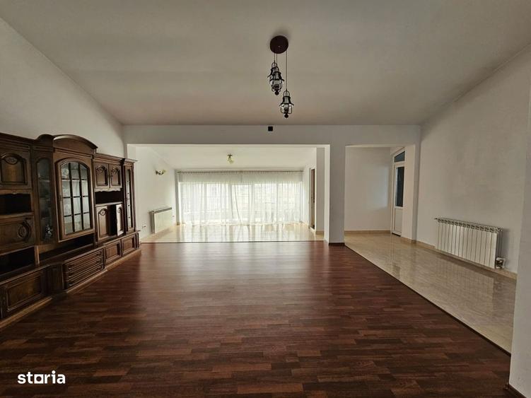 Vila generoasa de inchiriat intr o zona principala a orasului - 6