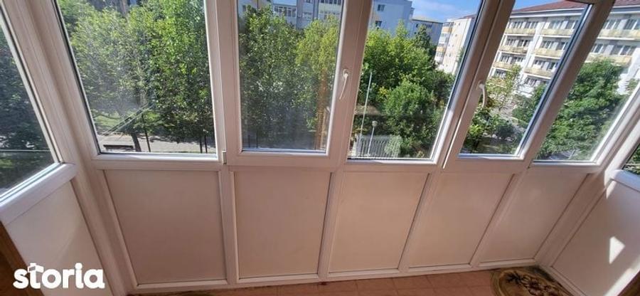 De inchiriat apartament 2 camere - 1