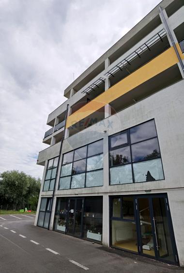 Spatiu comercial de vanzare - centru - Gilau - 200 mp - 4