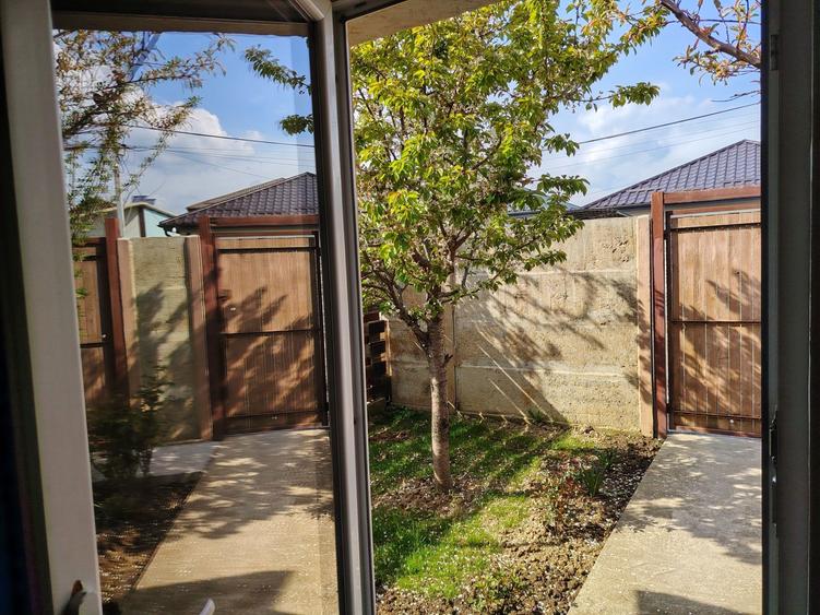 Casa de vanzare Glina la stadion - 4