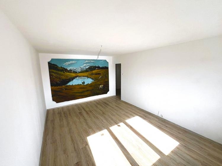 APARTAMENT 3 CAMERE RENOVAT, FINISAT, LIBER PENTRU MUTAT - 9