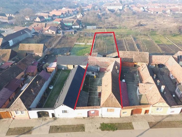 Casa saseasca 3 camere si 1400 mp teren in Brateiu - jud. Sibiu - 3