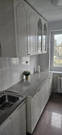 Complex , strada Cluj , loc parcare !!! - 2