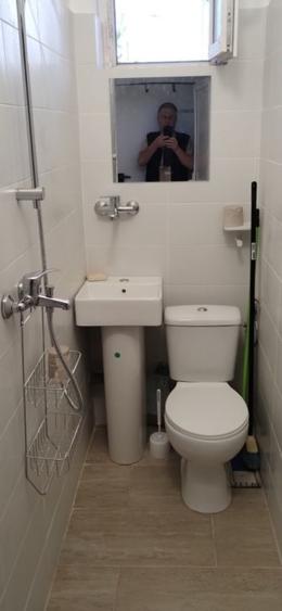 Garsoniera spatioasa- toste dotarile- zona centrala - 2