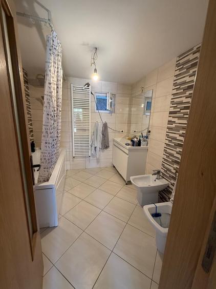 Casa individuala - Gata de Mutat - 4 Camere - 14