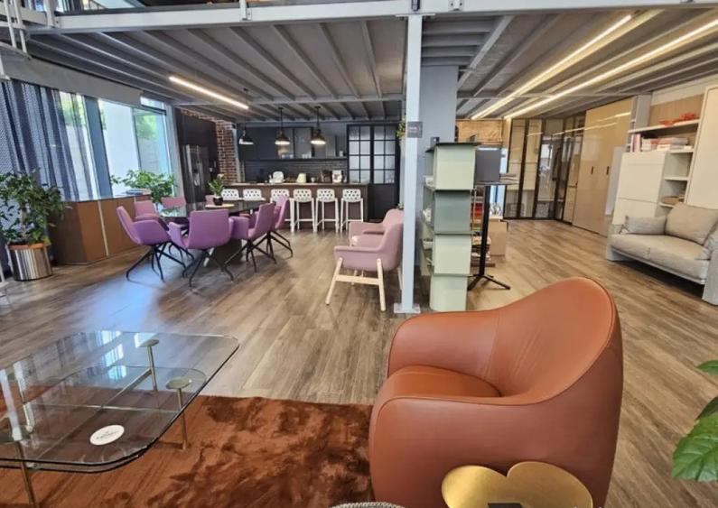 Spatiu Comercial -Piata 1 Mai - 1