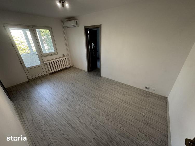 Apartament cu 3 camere în Tomis Nord