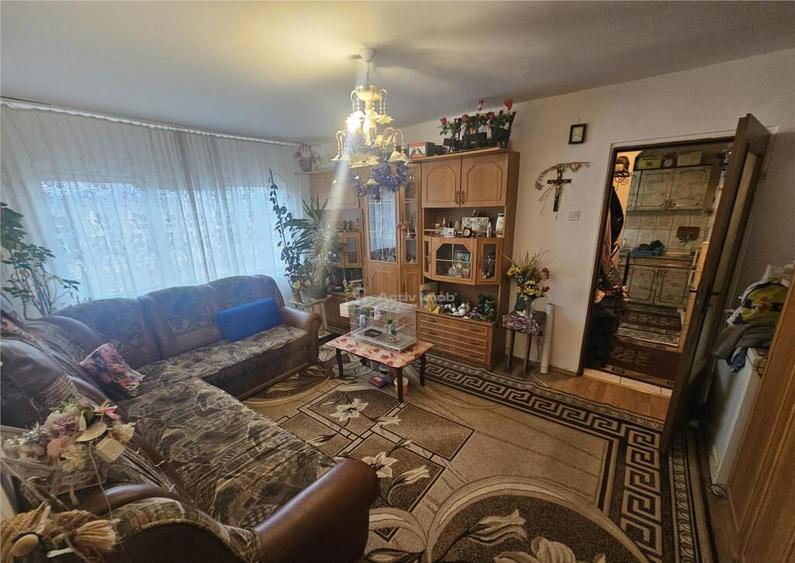 Resita, 2 Cam. Cf. 1, Mobilat Utilat, Bulevard, Micro 2 - 7