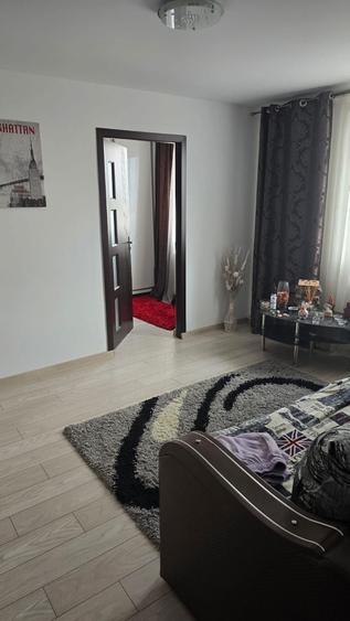 Vand apartament 3 camere semidecomandat - 4