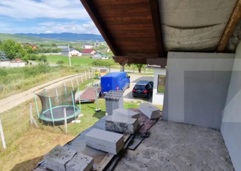 Casa de vanzare, 240 mp, zona jelna, teren 10 ari - 4