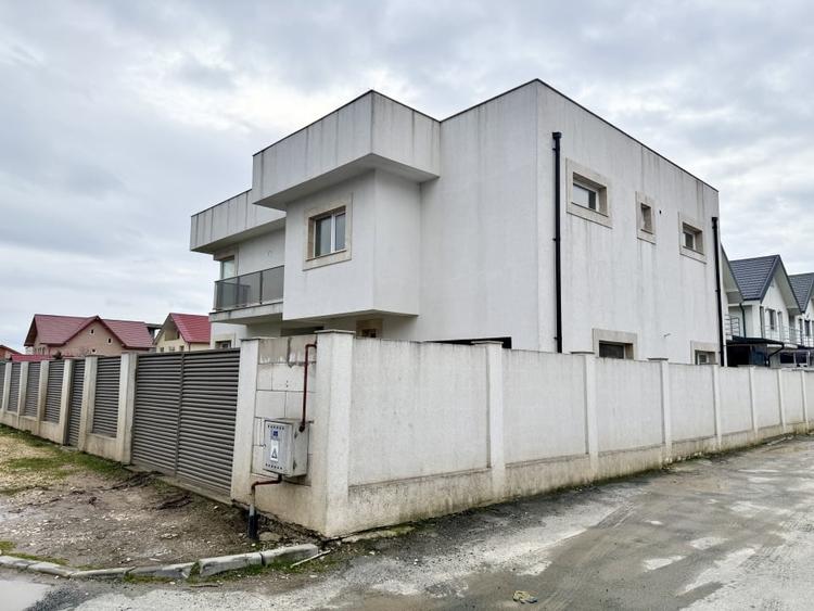 Vila de vanzare  P+2E Navodari , strada Muzicii - 2