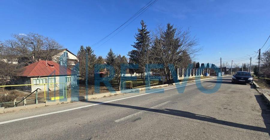 Casa de vanzare Buhu?i, Str. Republicii, Bacau - 1