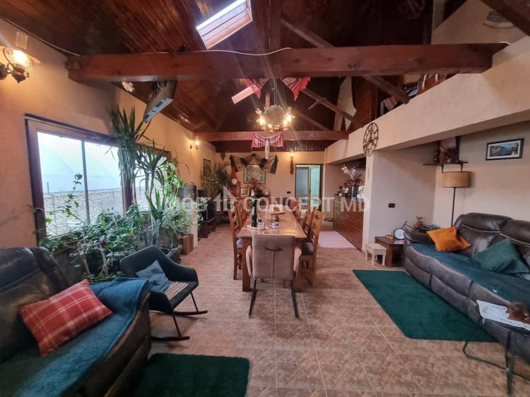 Vanzare Casa-vila 7 camere si teren 1250mp sau schimb, Puchenii Mosneni-Prahova - 1