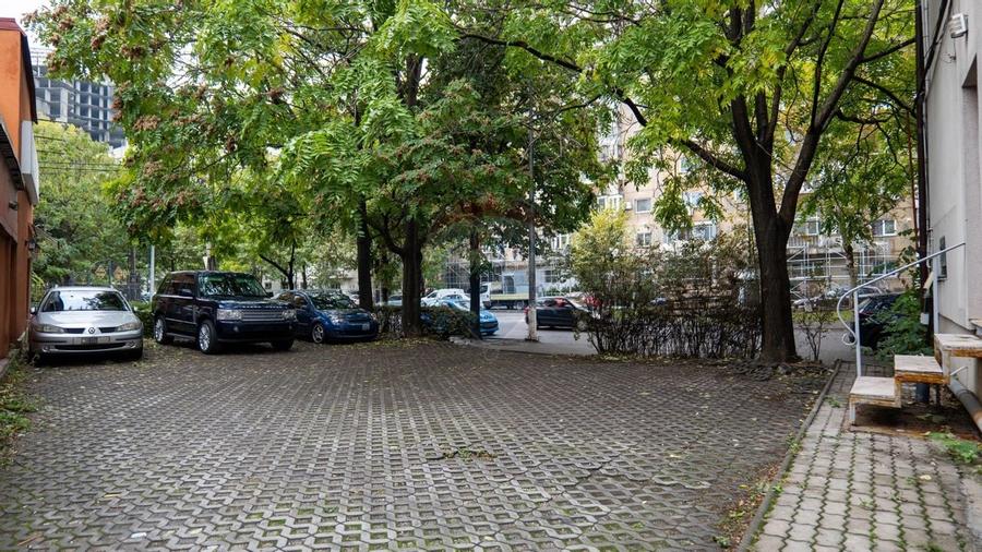 INVESTITIE - Vanzare vilă spatioasa cu S+P+2E+M, zona Doamna Ghica - 4