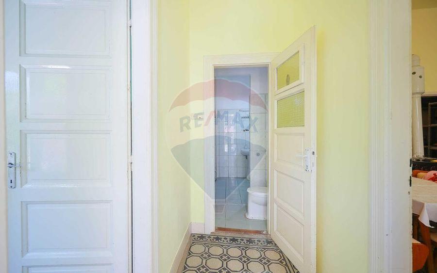 Apartament cu 3 camere de vanzare in zona Ultracentral - 11