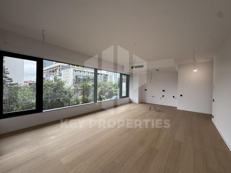 Apartament cu 4 camere decomandat în Aviației