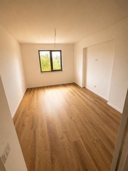 Apartament cu 3 camere decomandat în Parc Zăvoi