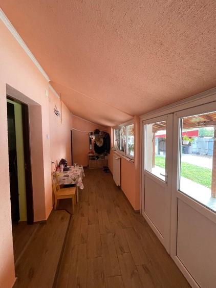 Casă individuală cu 4 camere cu Teren 1798 Mp în Iecea Mare