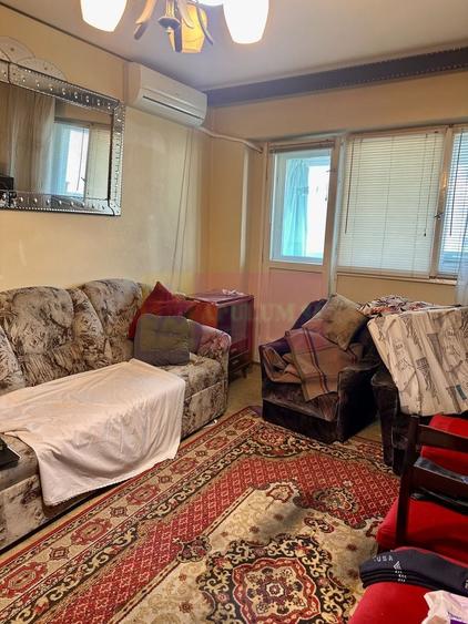 Apartament cu 3 camere decomandat în Iancului