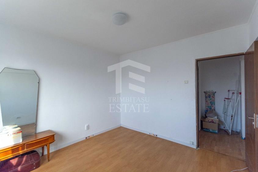 Apartament cu 3 camere decomandat în Pantelimon
