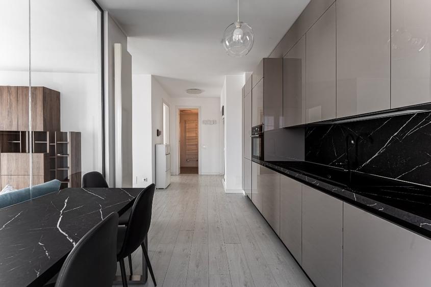 Apartament cu 2 camere decomandat, mobilat în Aviației