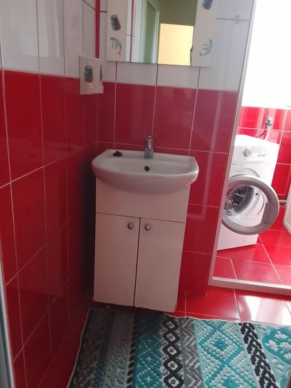 Garsonieră decomandată în Iris
