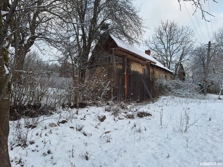 Teren de 2880 mp, în Mustești