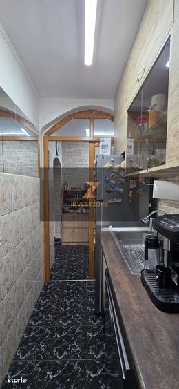 Apartament cu 3 camere semidecomandat în Rogerius