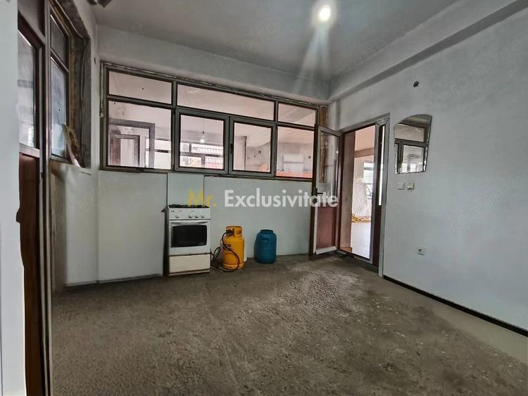 Spațiu comercial, de 706 mp, în Rânca