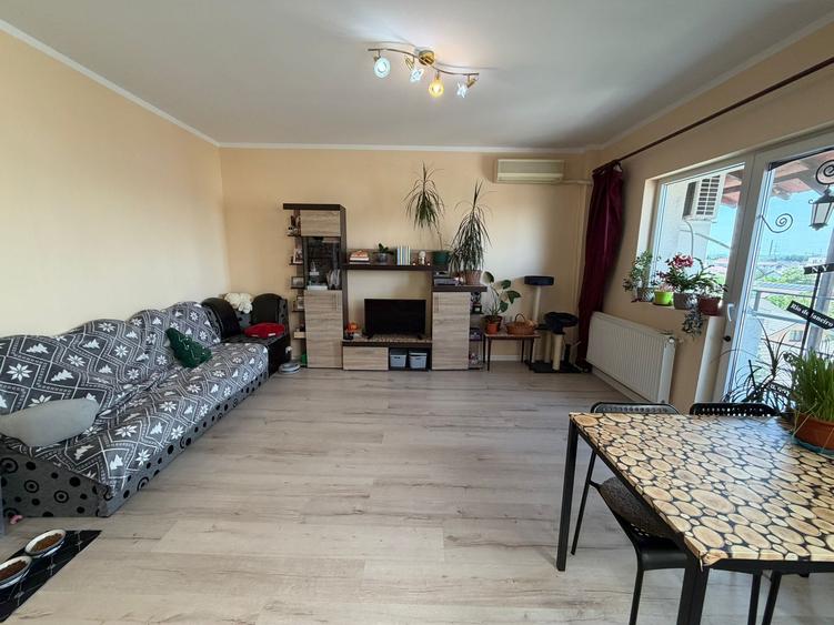 1 Decembrie  2 Camere Bloc 2014 Caramida 52 Mp Loc Parcacare 15 Min Metrou - 3
