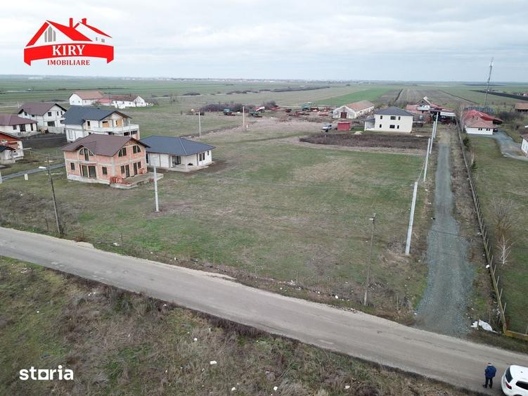 Teren de 525 mp, în Livada