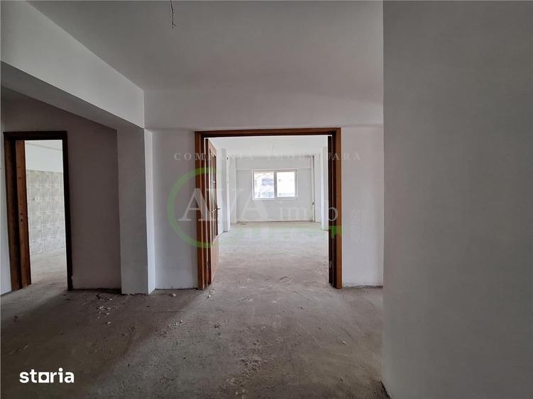 Apartament 3 camere decomandate, 92 mp Zona Central | Etaj 1 - 1